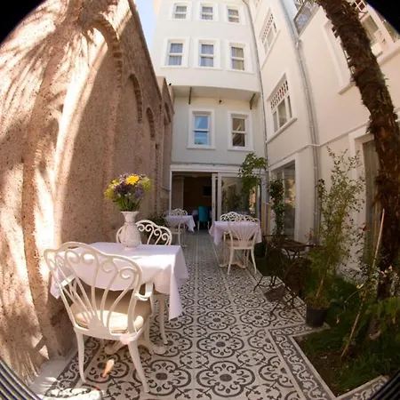 Frühstückspension Ersari 4*